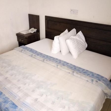 Hotel Benizia أسابا المظهر الخارجي الصورة